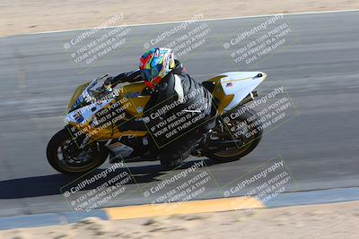 media/Jan-14-2024-SoCal Trackdays (Sun) [[2e55ec21a6]]/Turn 10 Inside (110pm)/